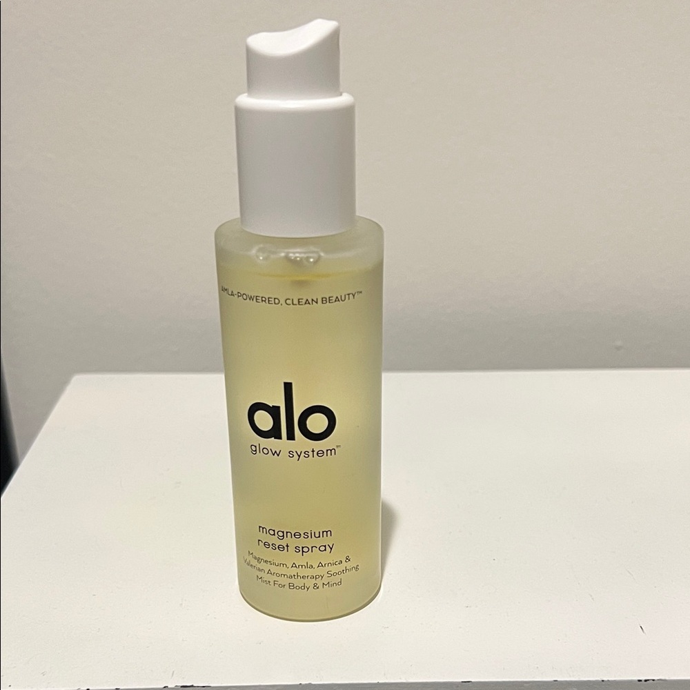 ALO glow system magnesium reset spray